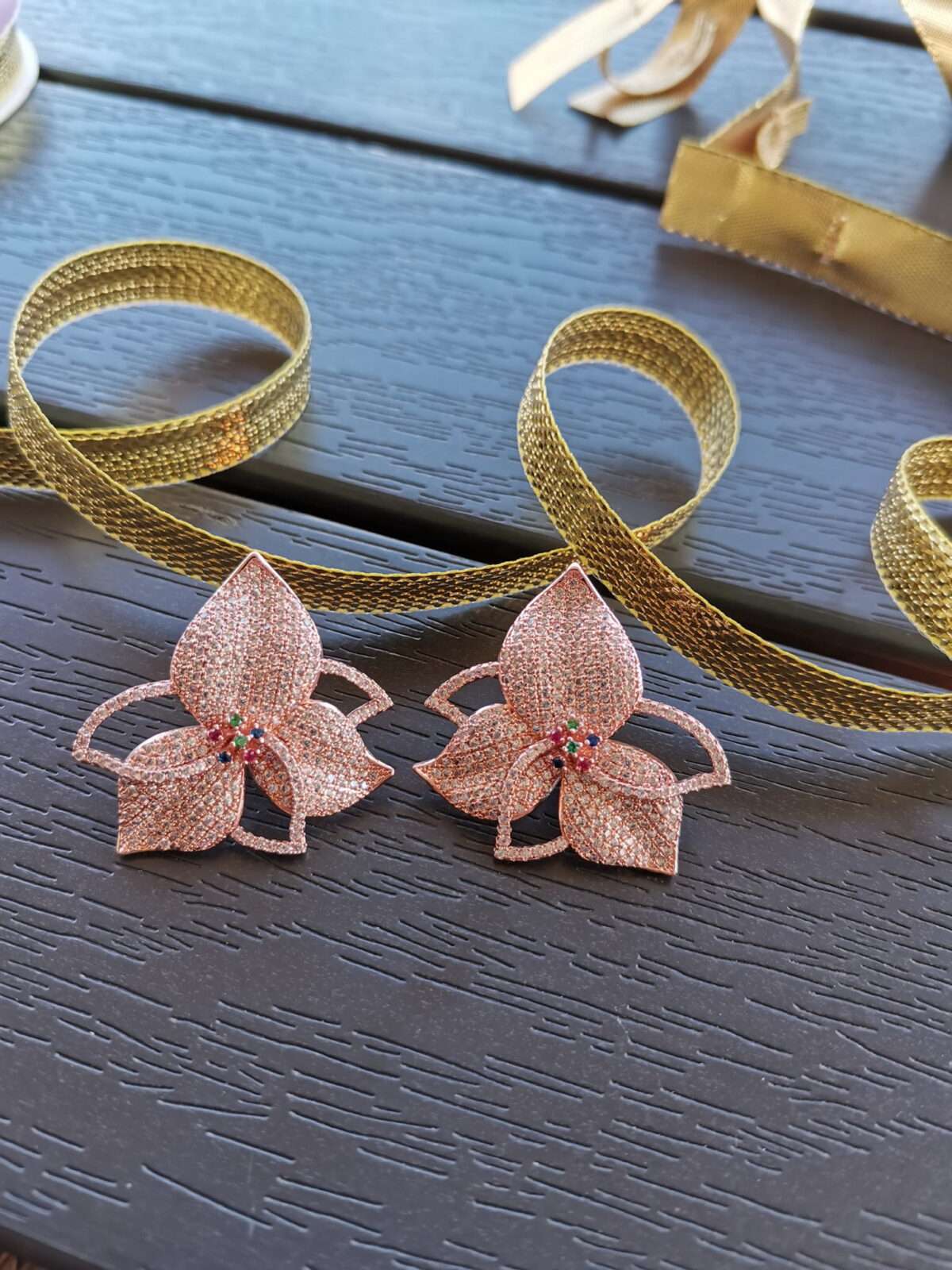 Cercei Luxury Flower Gold